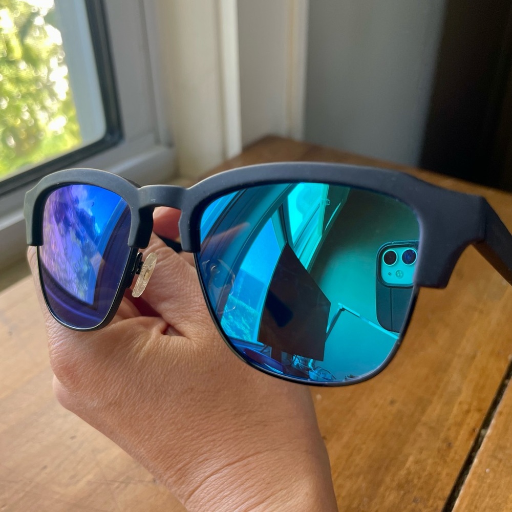Hawkers Polarized Blue Mirror Sunglasses